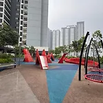 Vista Sentul Residences, Elegant 3-Bedroom Fully Air-Con