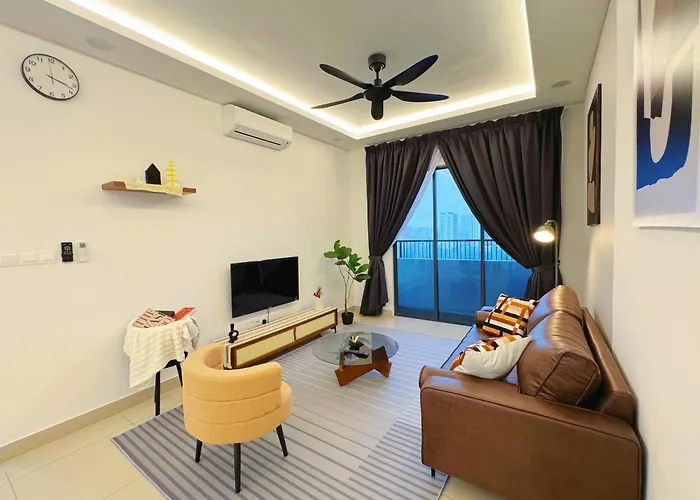 Vista Sentul Residences, Elegant 3-Bedroom Fully Air-Con