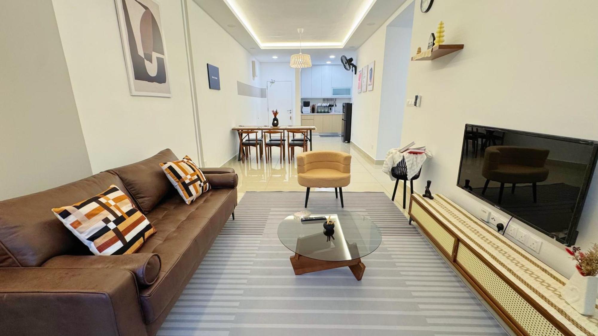 Pangsapuri Vista Sentul Residences, Elegant 3-bedroom Fully Air-con
