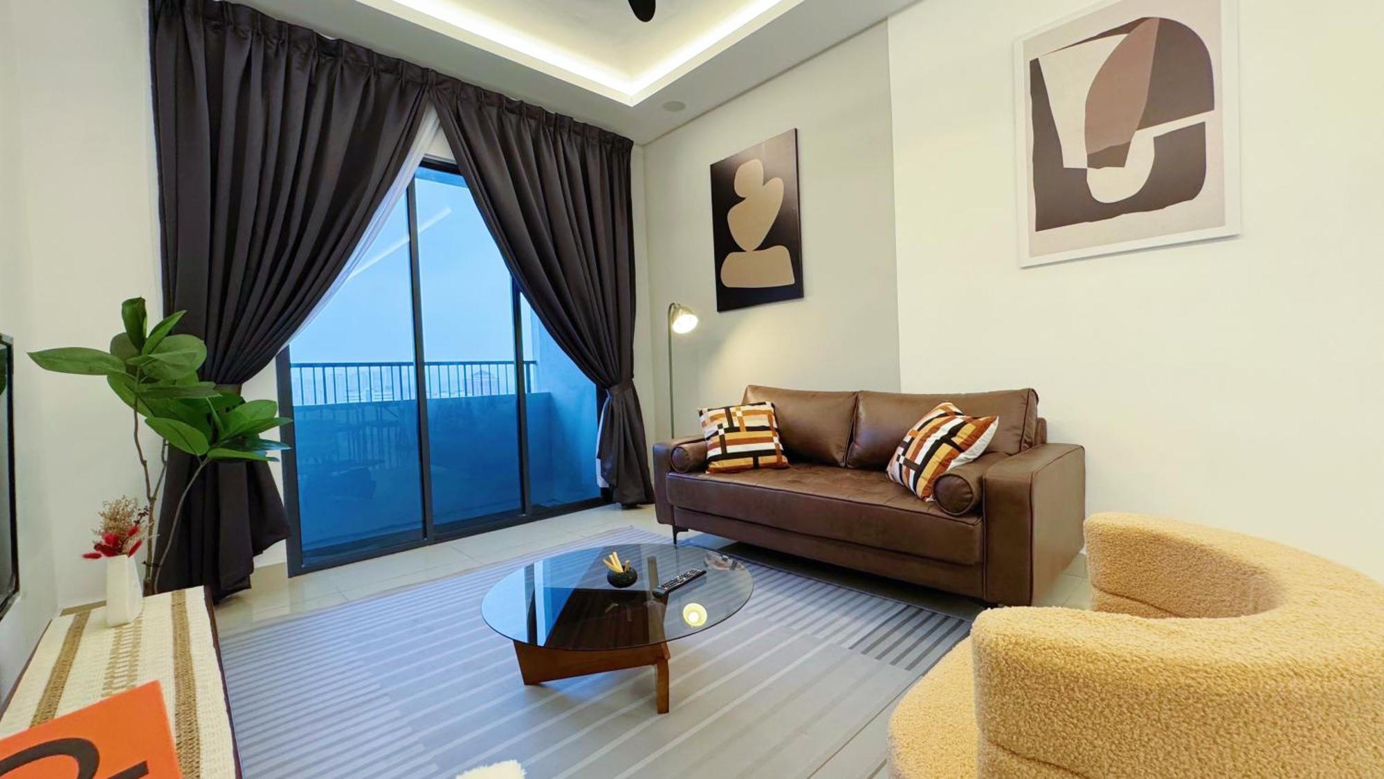 Vista Sentul Residences, Elegant 3-bedroom Fully Air-con *