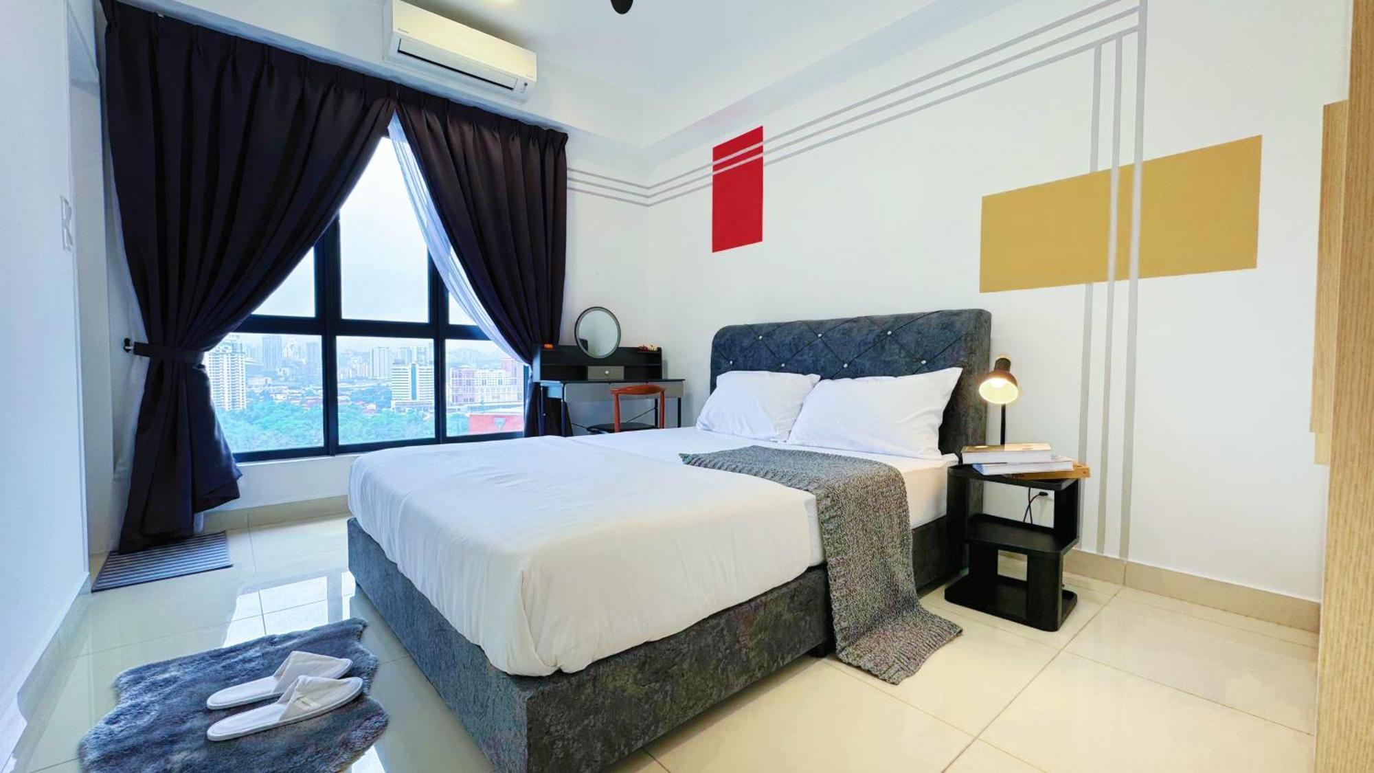 Vista Sentul Residences, Elegant 3-bedroom Fully Air-con