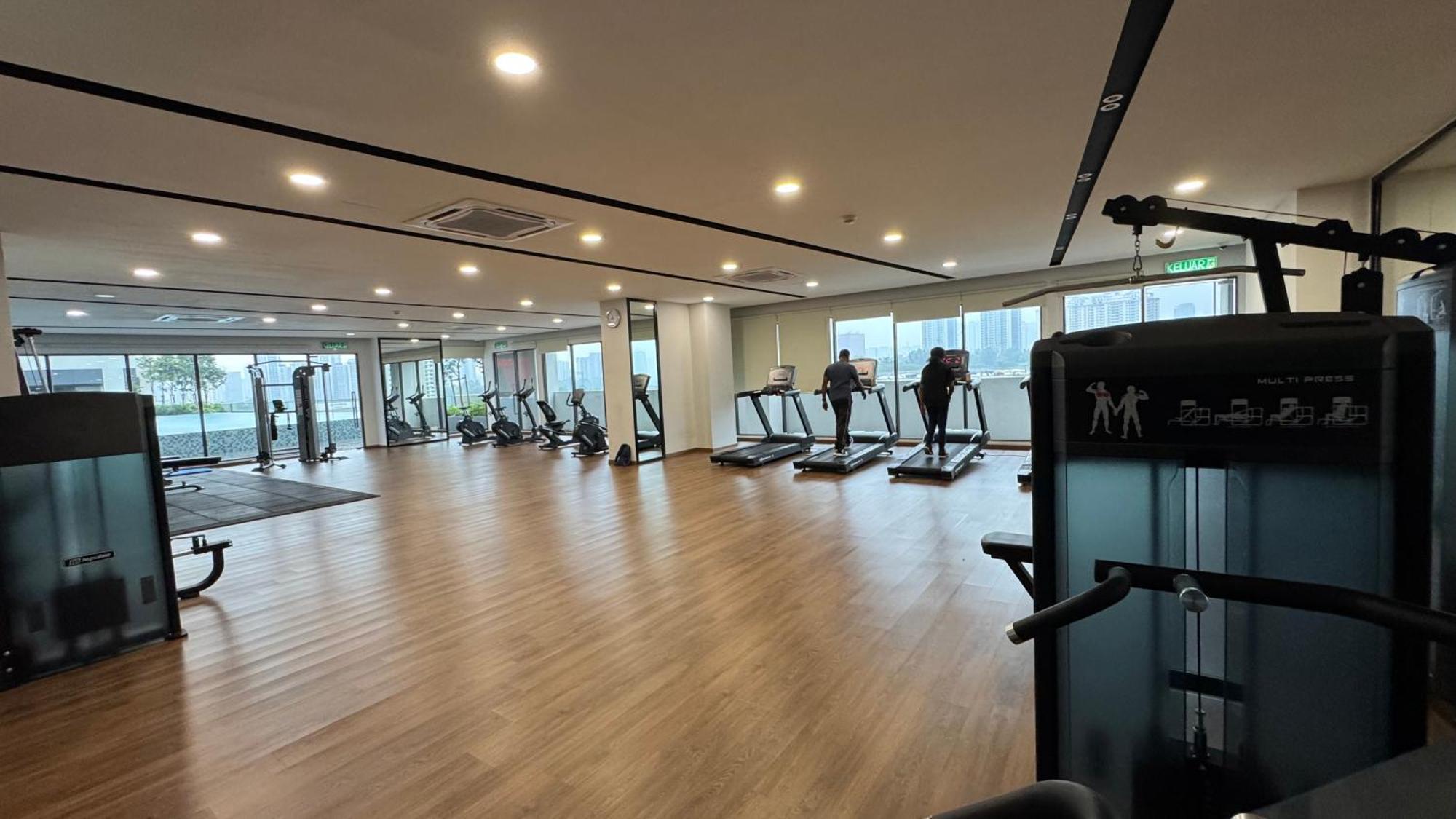 Vista Sentul Residences, Elegant 3-bedroom Fully Air-con *