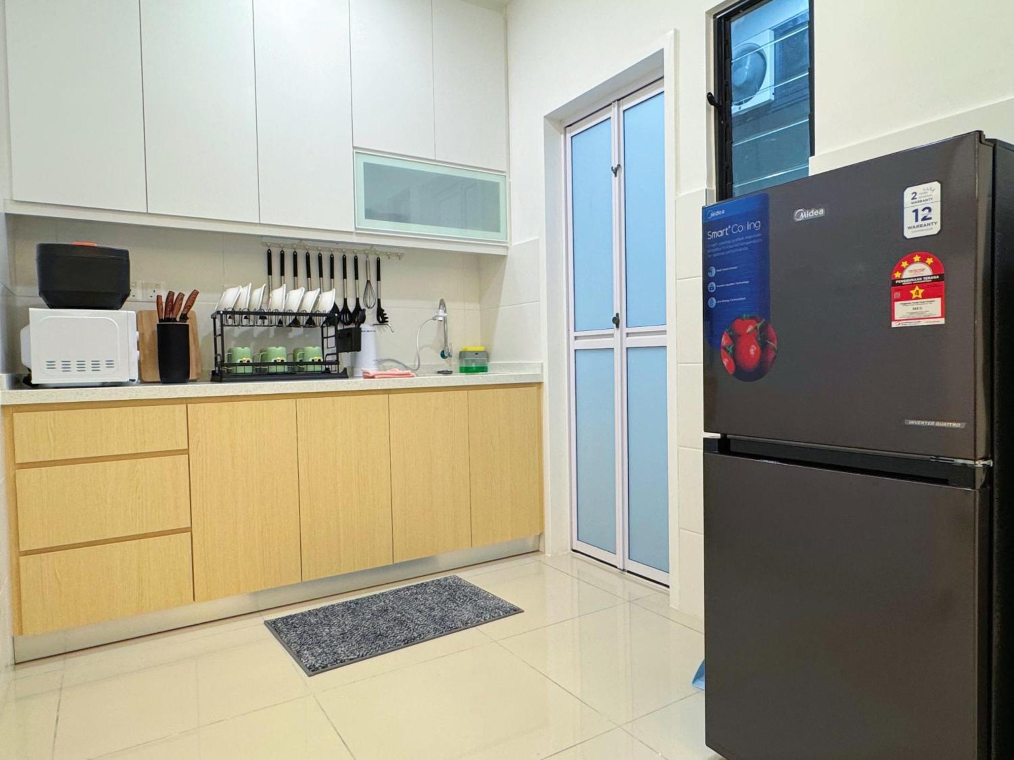 Apartemen Vista Sentul Residences, Elegant 3-bedroom Fully Air-con